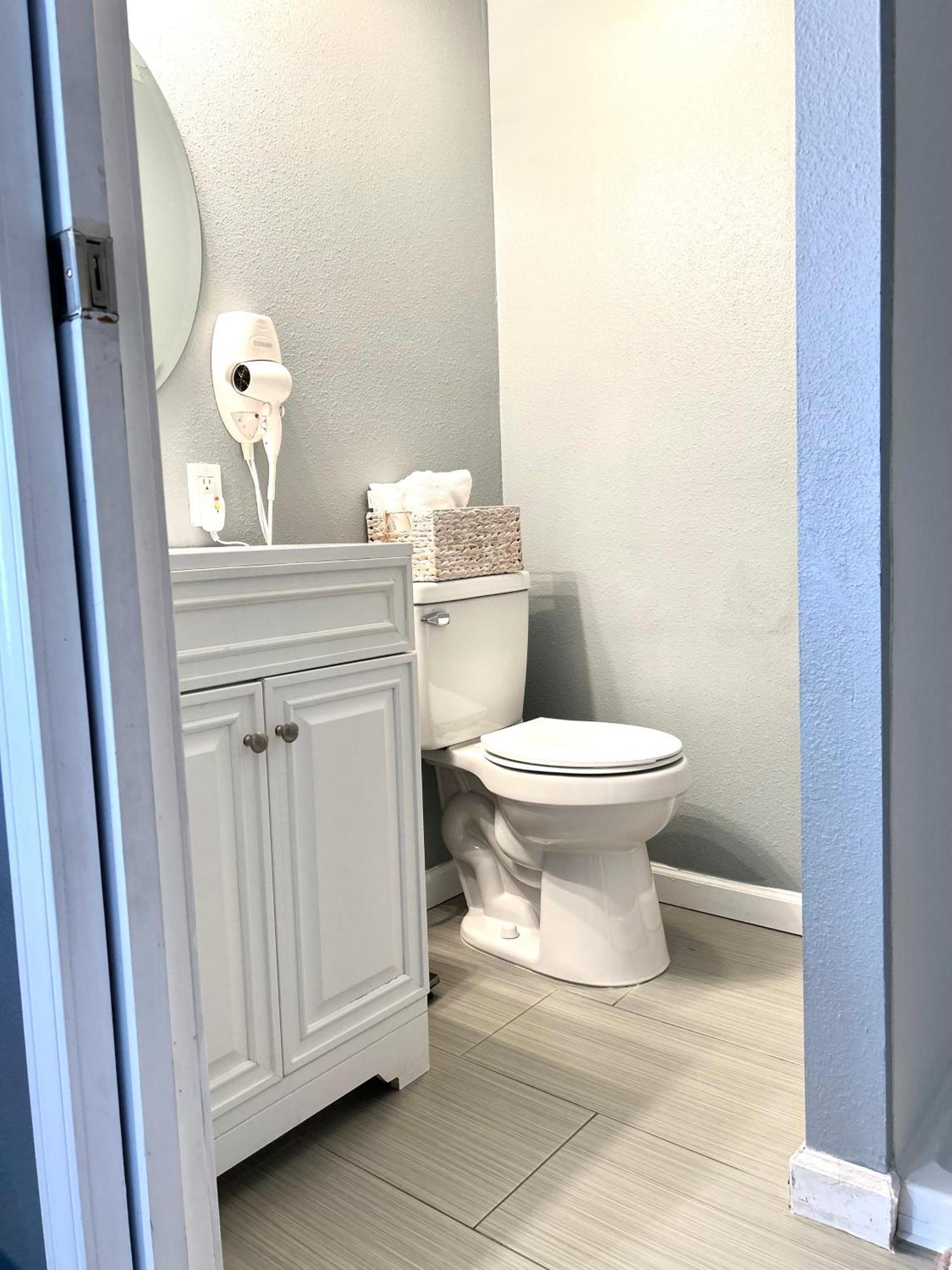 Spacious Studio With Private Entry Moreno Valley Exteriör bild
